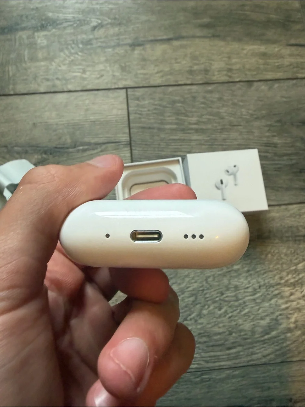 Apple AirPods Pro 3 never used (ONE DAY SHIPPING)